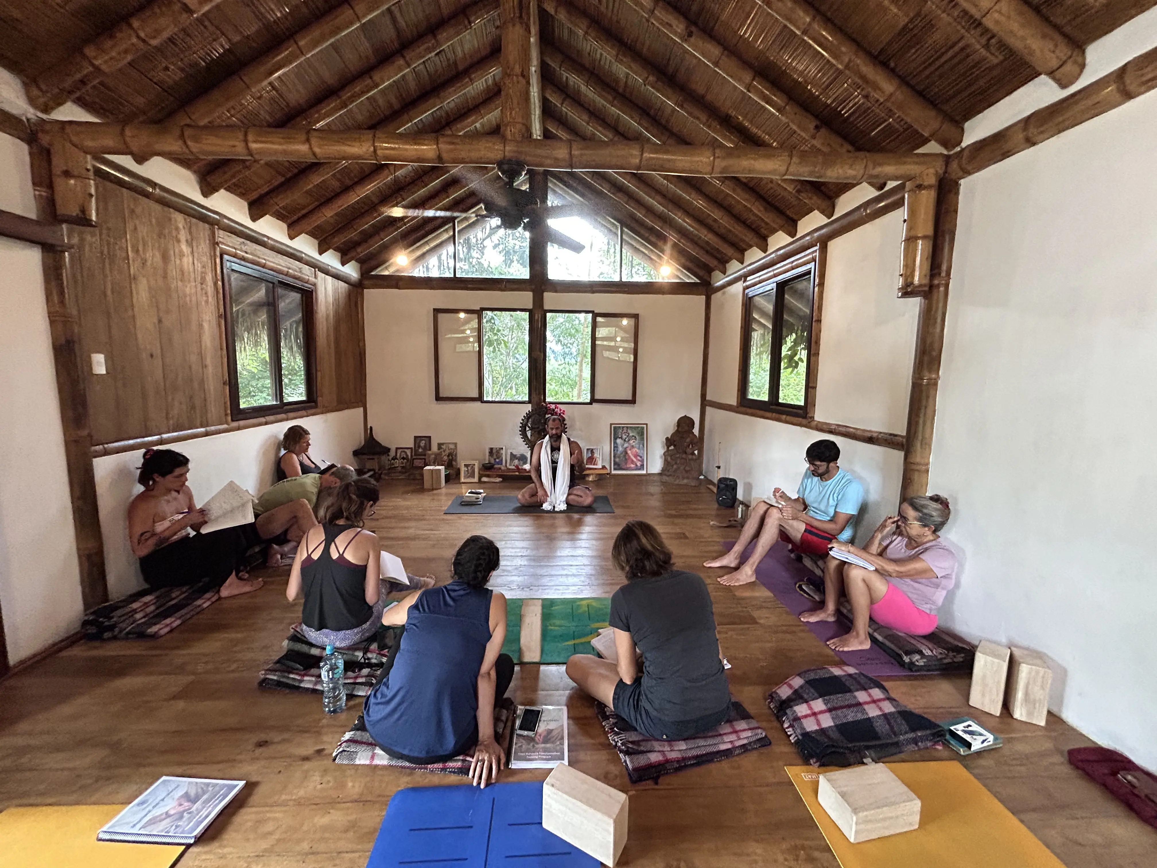 El Yoga Rahasya de Gustavo Plaza