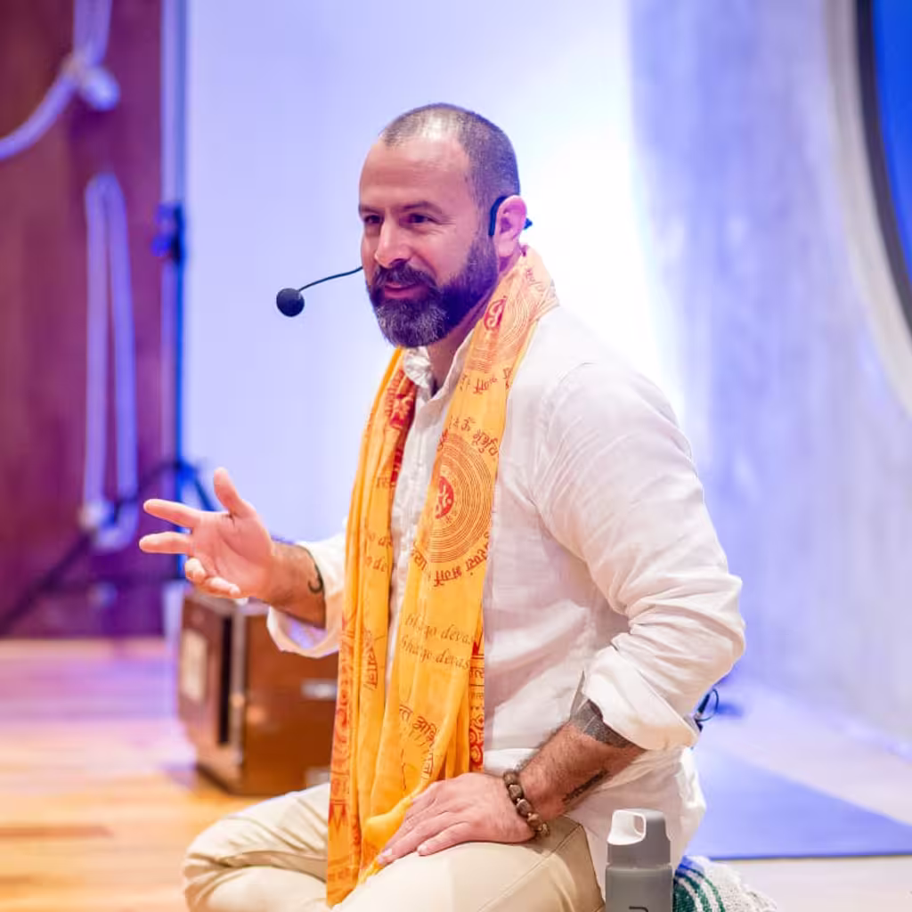 Arjuna Das (Gustavo Plaza)