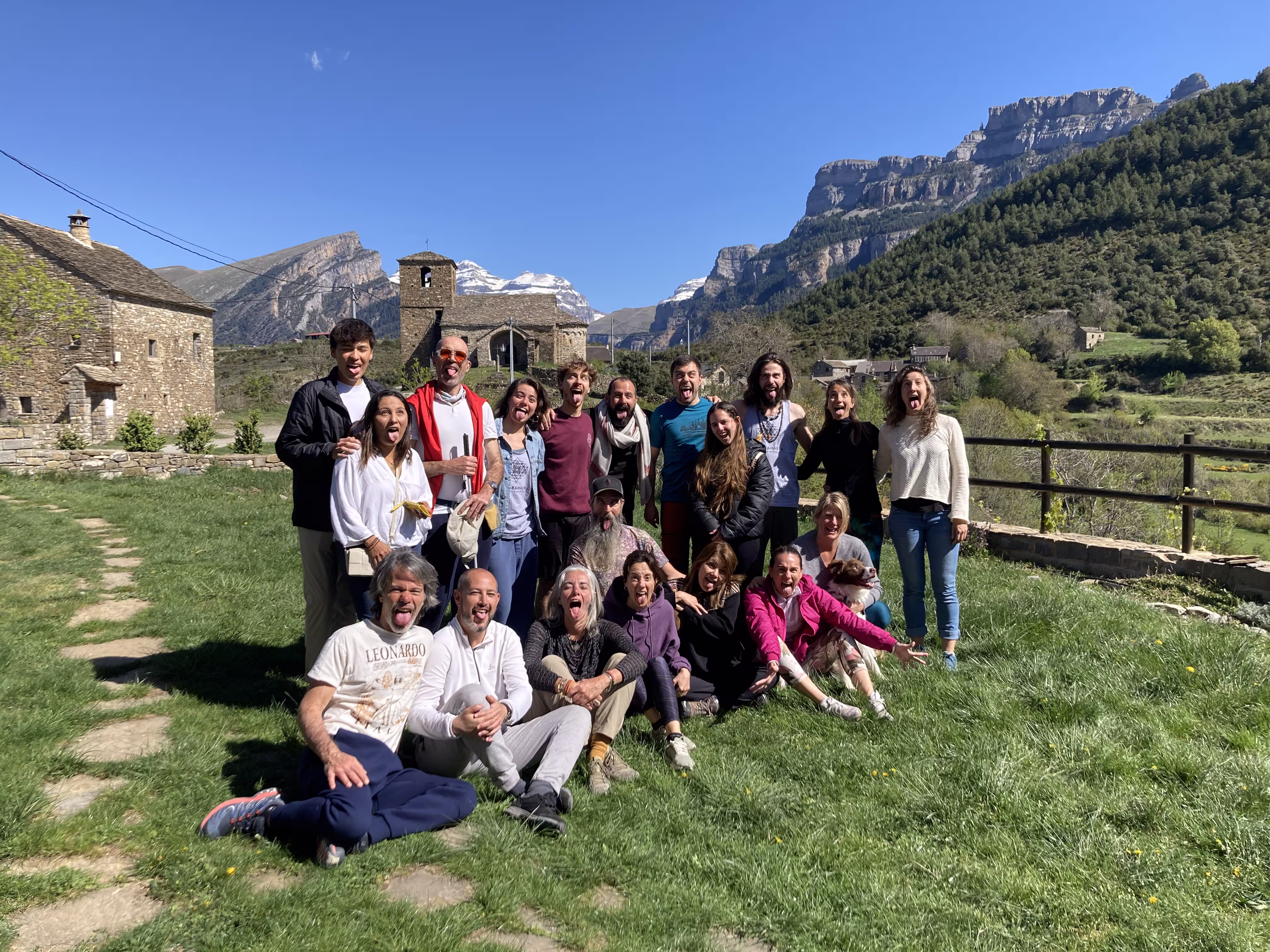 Retreat in the Pyrenees: meditation and wisdom of the Bhagavad Gita